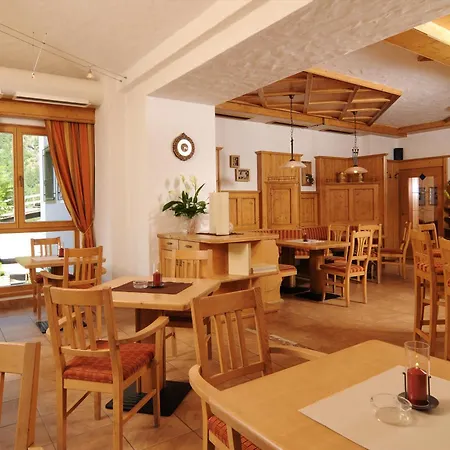 Hotell Tauernstern Winklern (Spittal an der Drau)