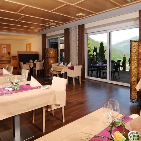 Tauernstern Otel 4*