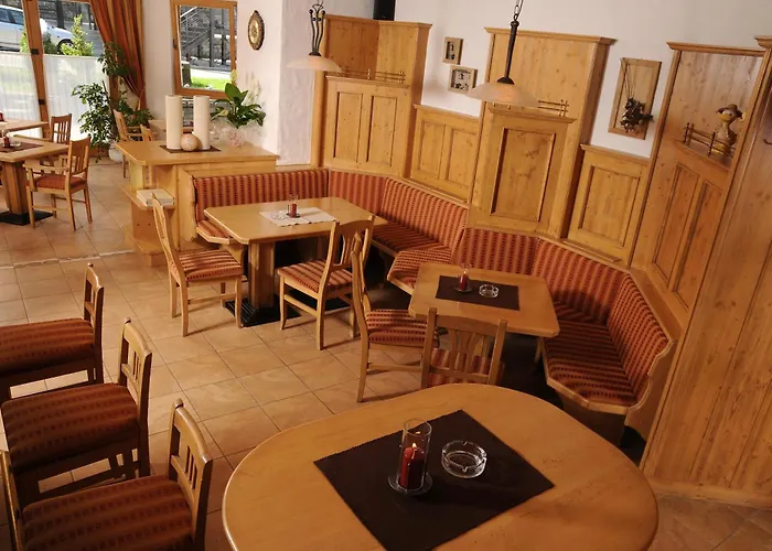 מלון Tauernstern 4*